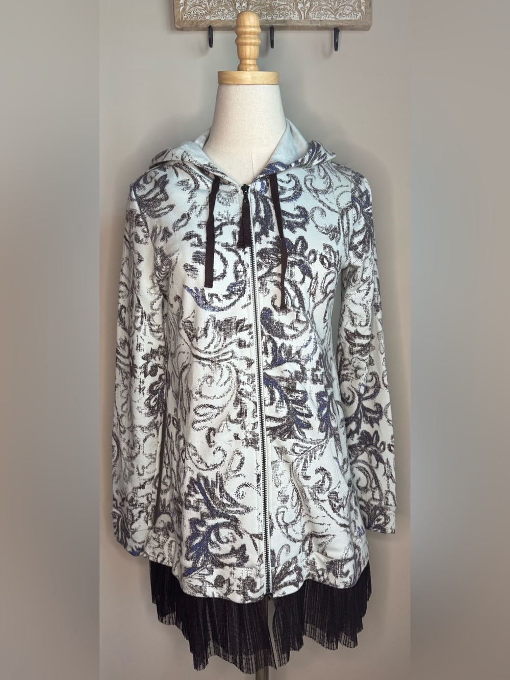 Logo Lounge Printed Hoodie w/ Tulle Hem sz XS